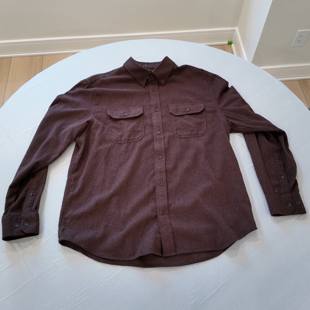 Banana Republic | Men's Untucked Flannel Shirt | Size Large - Picture 2 of 11
